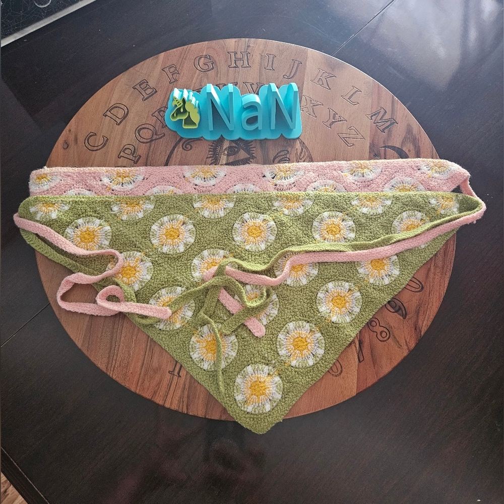 2 Knitted Hair Scarfs